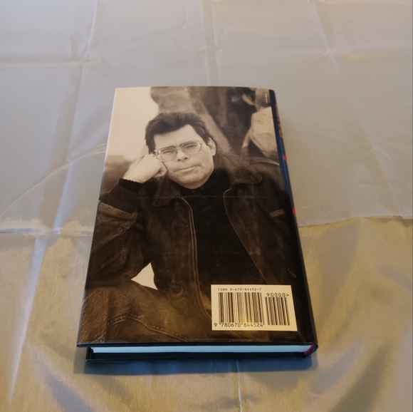 Stephen King Book - Picture 2 of 7